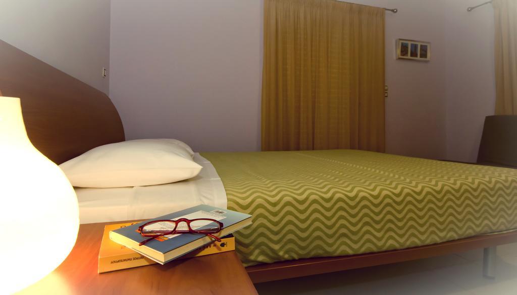 Voula Apartments Mýtikas Quarto foto