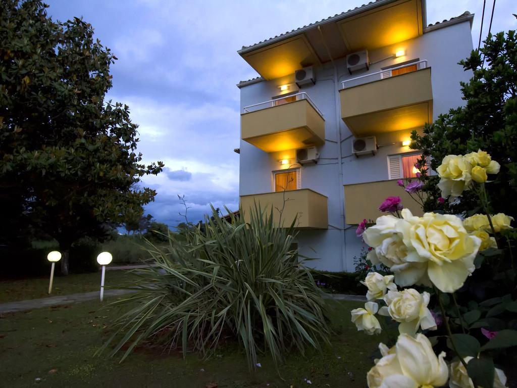 Voula Apartments Mýtikas Exterior foto